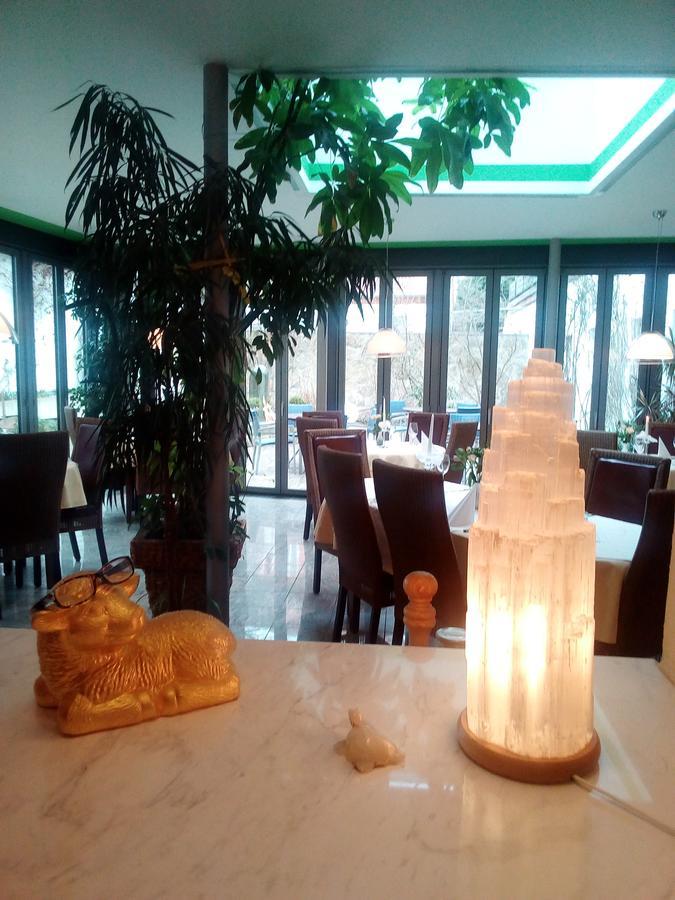 Hotel-Restaurant Goldenes Lamm Dinkelsbühl Esterno foto