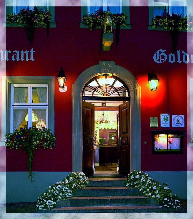 Hotel-Restaurant Goldenes Lamm Dinkelsbühl Esterno foto