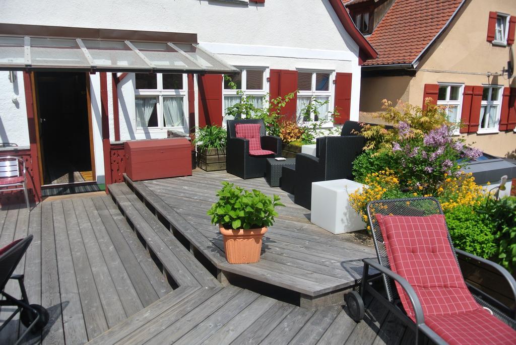 Hotel-Restaurant Goldenes Lamm Dinkelsbühl Esterno foto